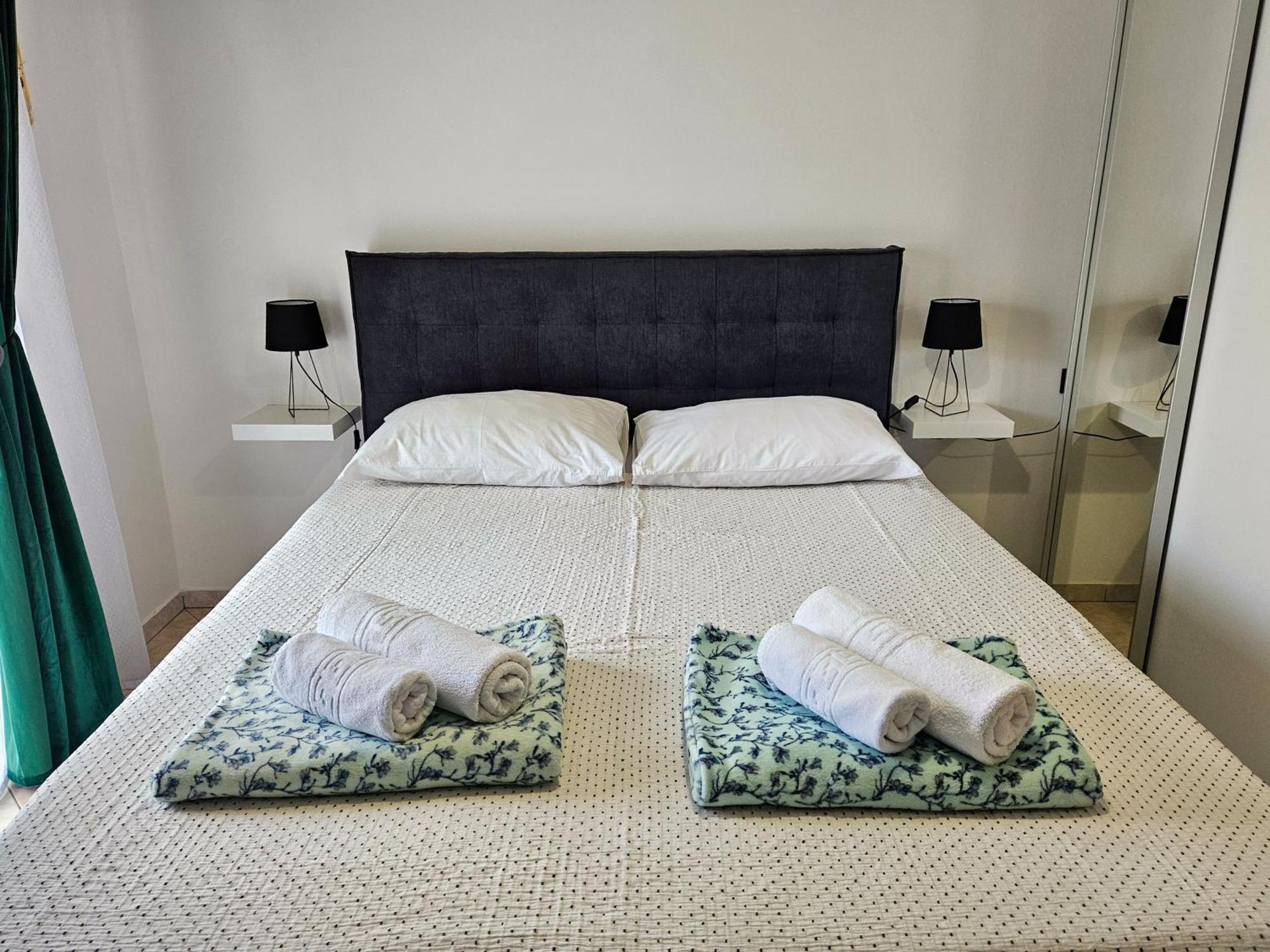 באסקה Apartments Mira מראה חיצוני תמונה